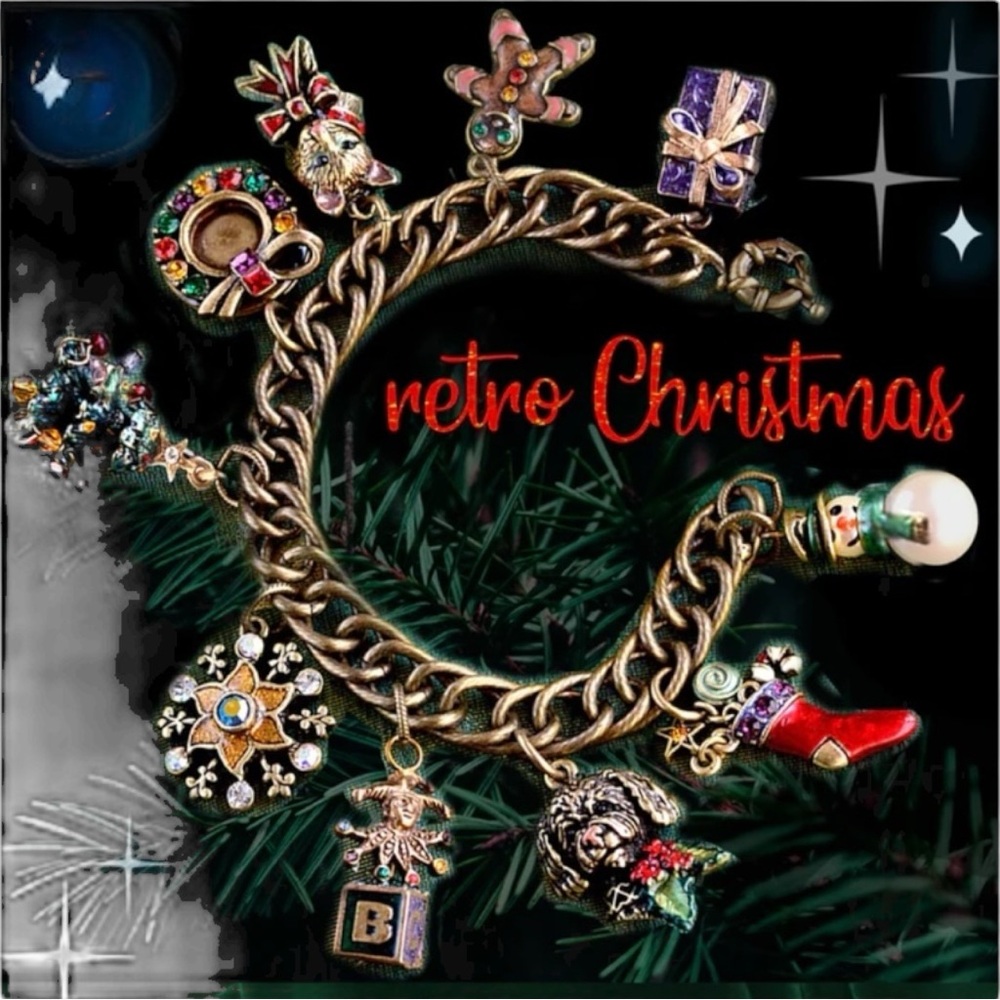Sweet Romance Christmas Carol Charm Bracelet Charming Charms - Picture 1 of 11